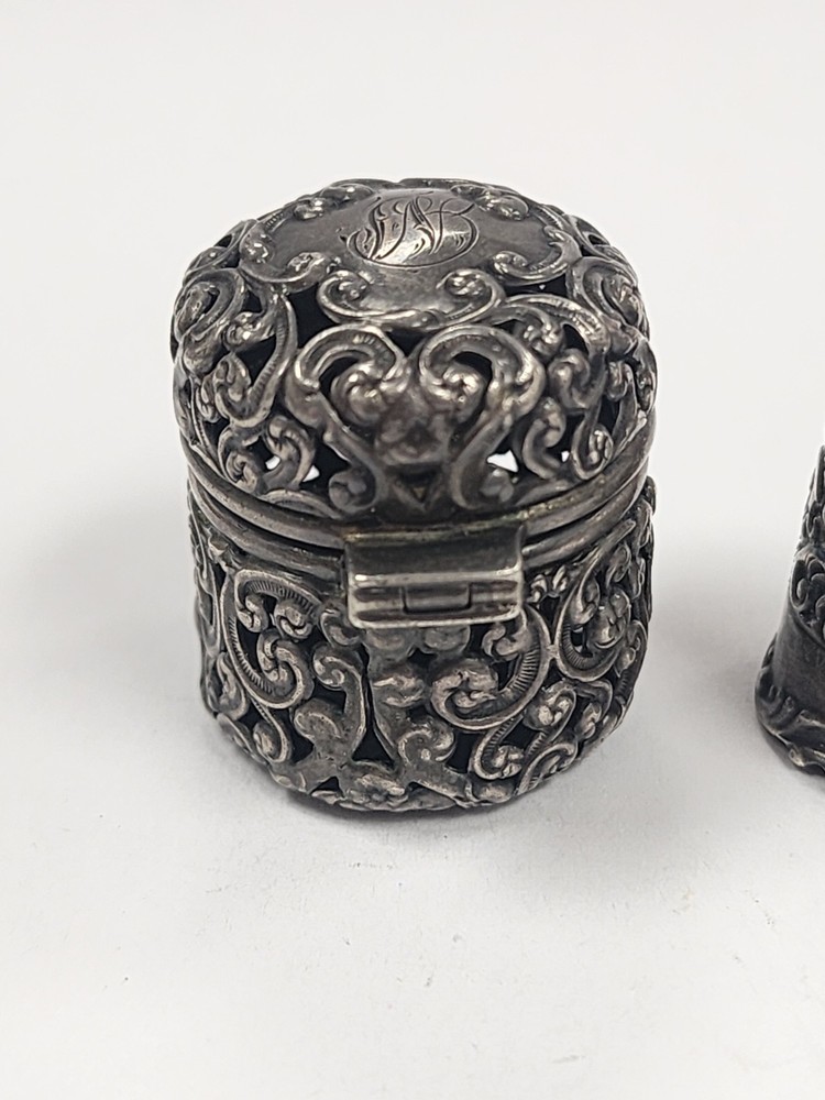 Antique Sterling Silver Thimble Case And Thimble #3264