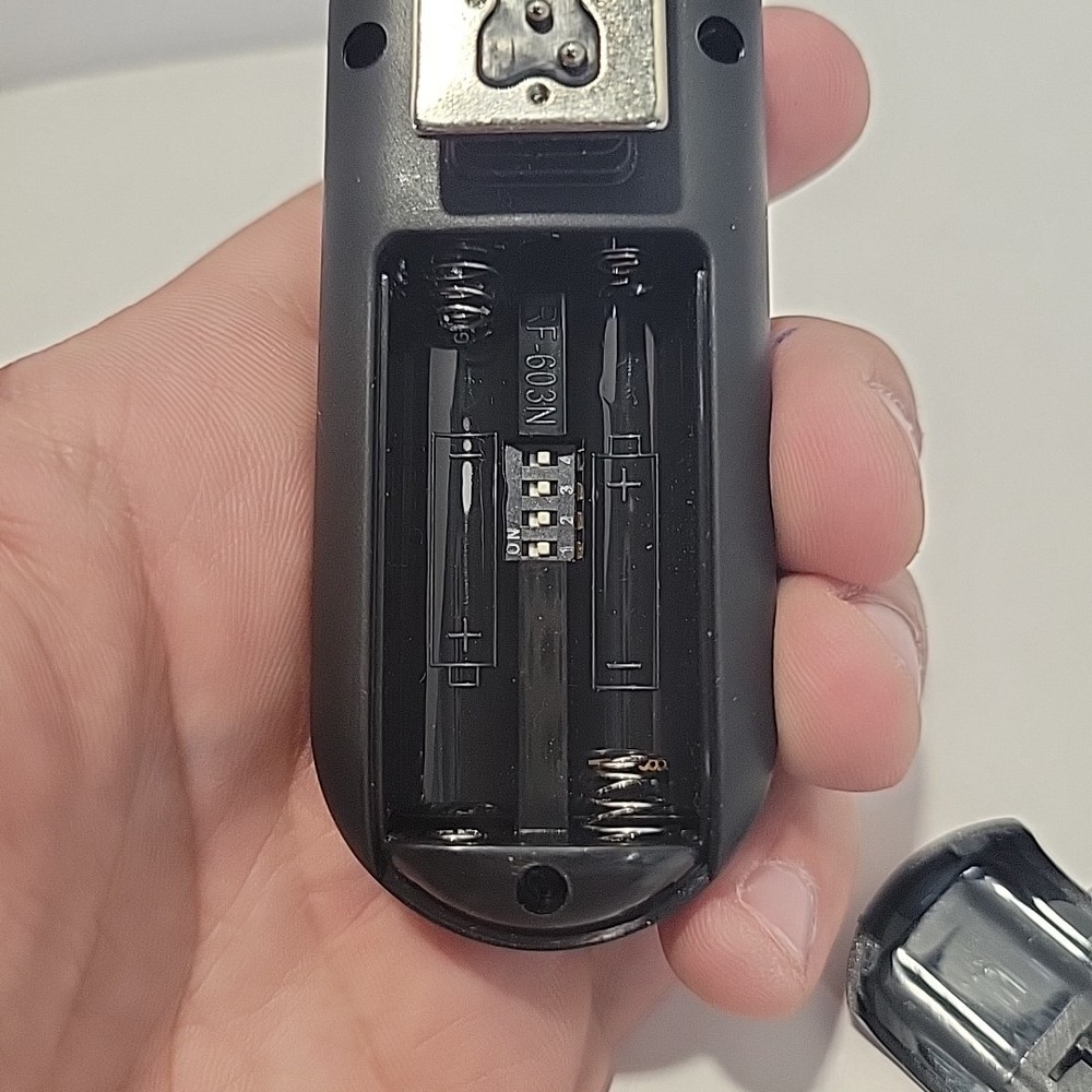 Yongnuo RF-603 C3 RF603 C3 Wireless Flash Trigger/Remote Bin I