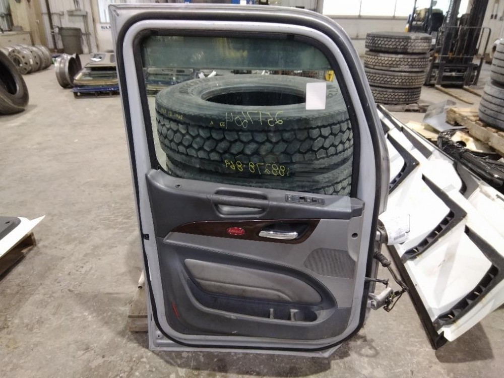 For 2015 PETERBILT 579 2013-2026 DOOR ASSEMBLY Left , MN