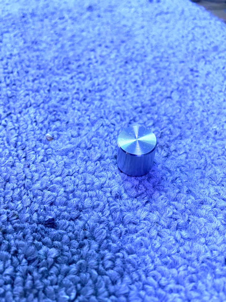 Vintage Marantz 1060 amplifier front panel push knob.