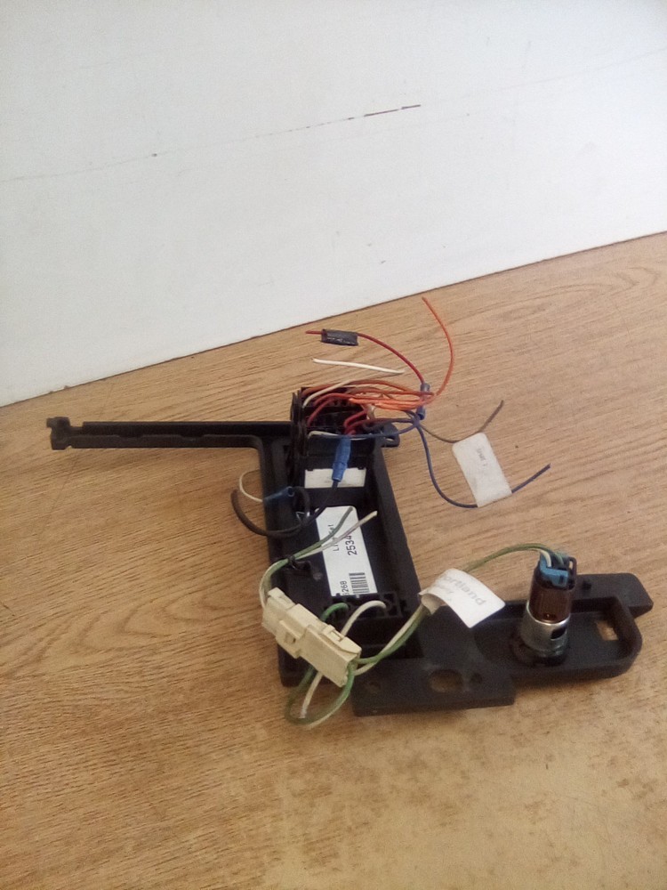 2009 International Prostar Dash Switch Panel XQ146268