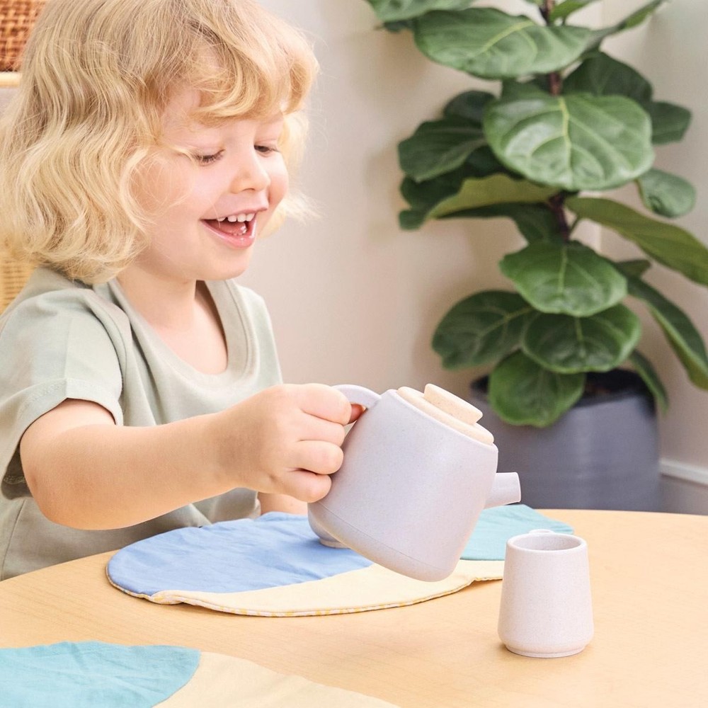 Kaplan Early Learning Teapot and Cups Set