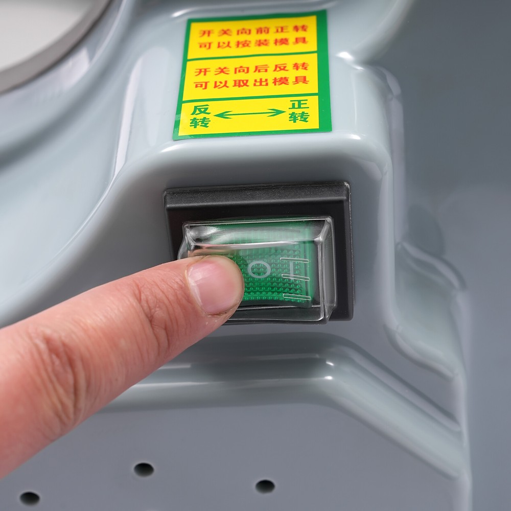 Automatic Dumpling Skin Machine 110V Dumpling Wrapper Maker 60 Pieces/Min Silver