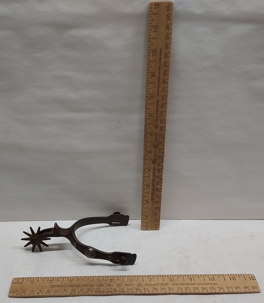 single Spur - RIGHT - Fixed Button - Chap Guard - star marked - listing #506254