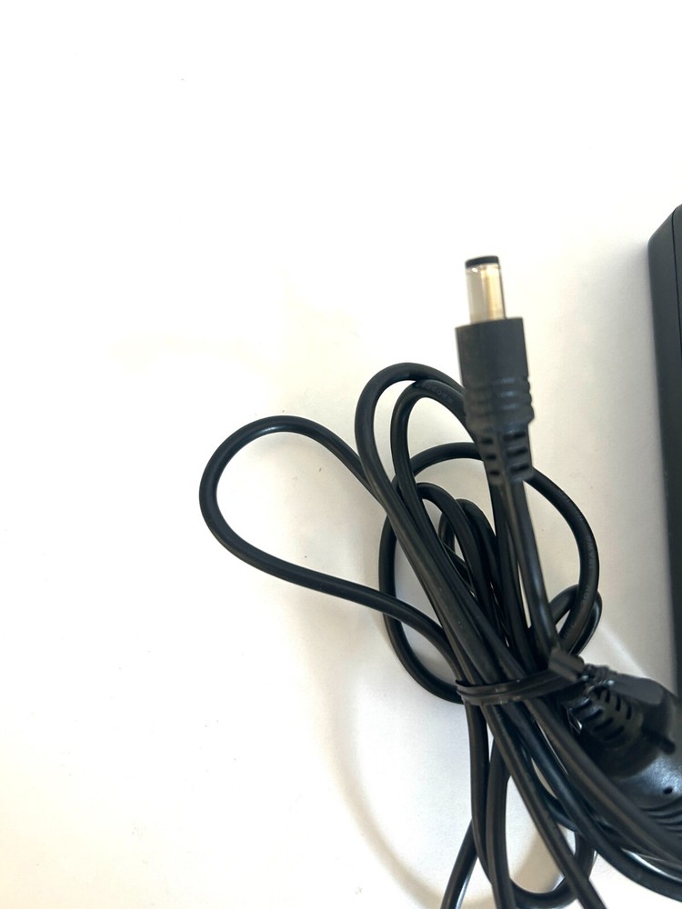 Genuine Delta Electronics 12V 2.5A AC/DC Adpater ADP-30KR B