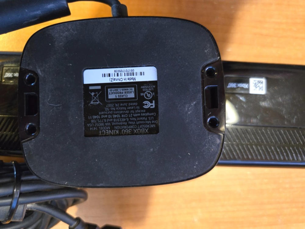 OEM Microsoft Xbox 360 Kinect Sensor Model 1414 With Power Adapter- Black TESTED