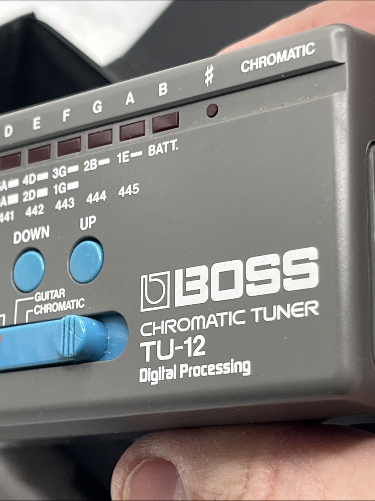 Boss Chromatic Tuner TU-12 Digital Processing Multi Instrument Tuner