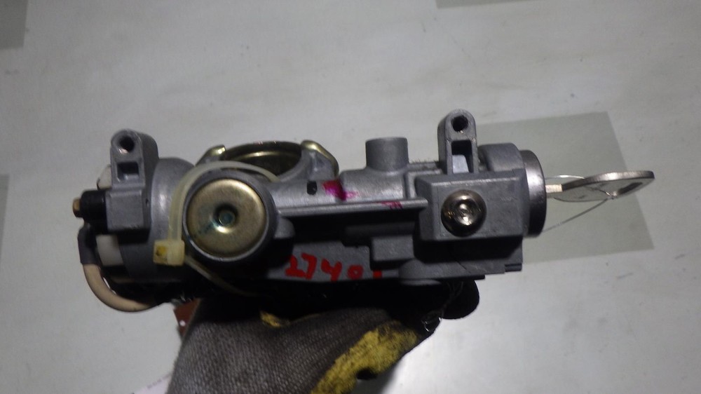 95 HONDA CIVIC Ignition W/Key