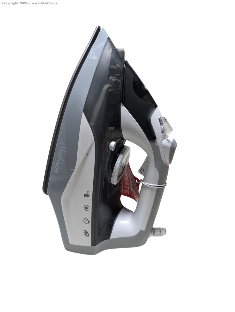 Sunbeam 1500W Steam Iron, White/Grey