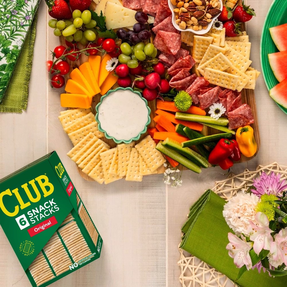 Stacked Crackers Lunch Snack Packs