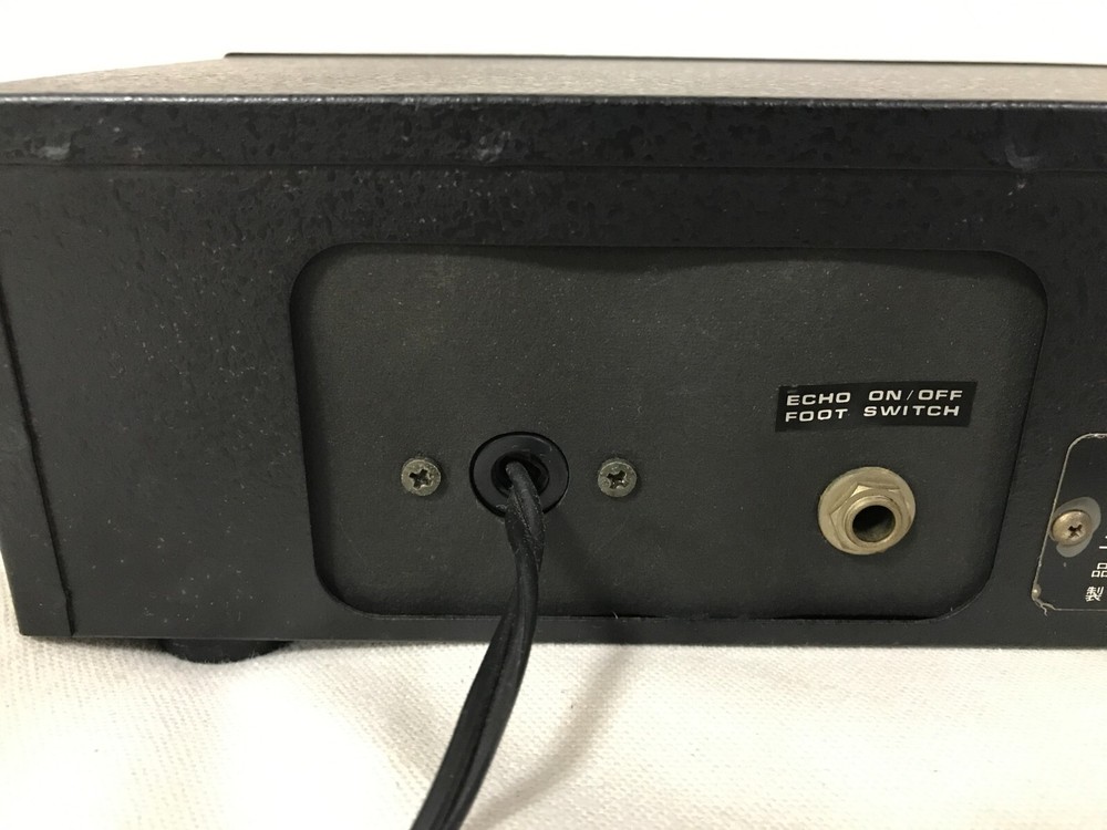 Roland DC-20 Analog Echo Delay Vintage Guitar Effect Box Working