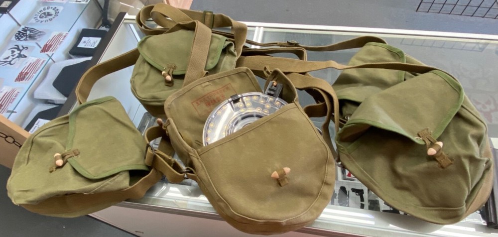 ** SOVIET ERA CHINESE MILITARY 1-CELL DRUM POUCH SOVIET COLD WAR ERA- -