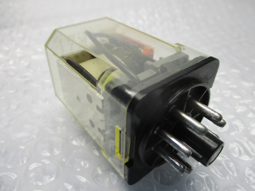 SCHRACK RL275110 RELAY 110V NSNP