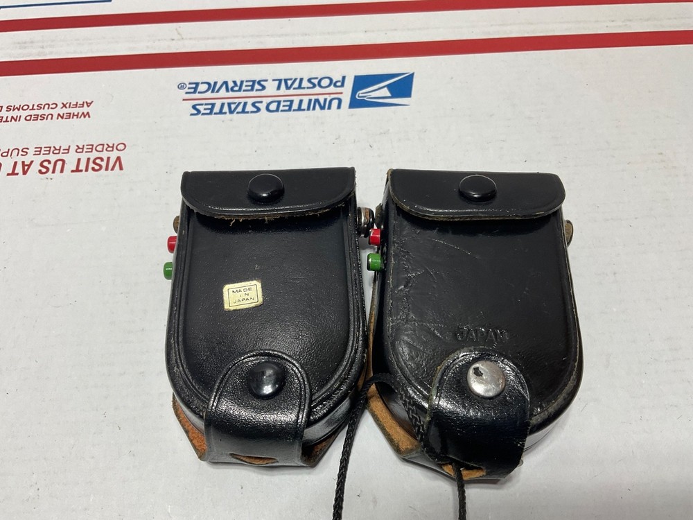 2 VINTAGE SOLIGOR SELECTOR CDS LIGHT METER WITH ORIGINAL LEATHER CASE.