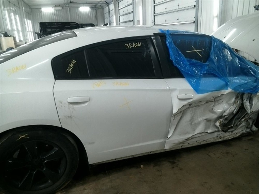 CHARGER 2013 High Mounted Stop Light 104797211