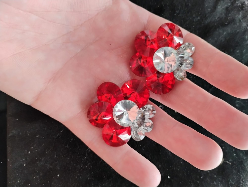 Sparkly clip on earrings