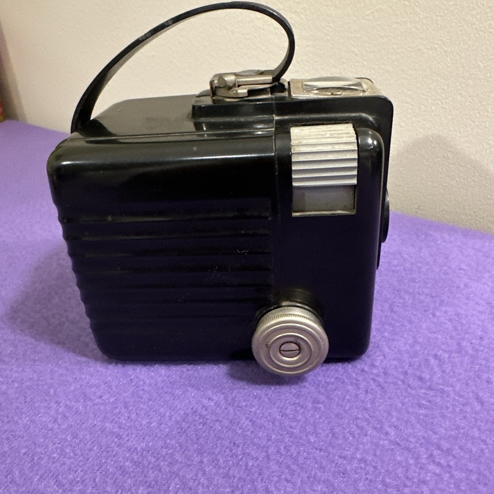 Vintage KODAK Brownie Hawkeye Camera