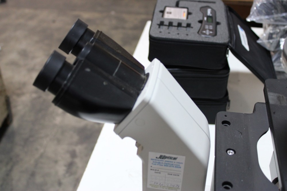 Nikon Eclipse TE200 Inverted Phase Contrast Microscope