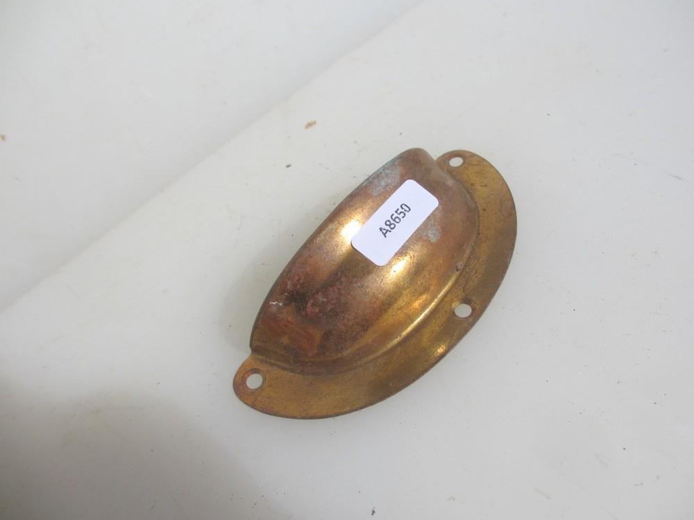 Vintage Brass Drawer Cup Handle Cupboard Pulls Shell Old Antique x1