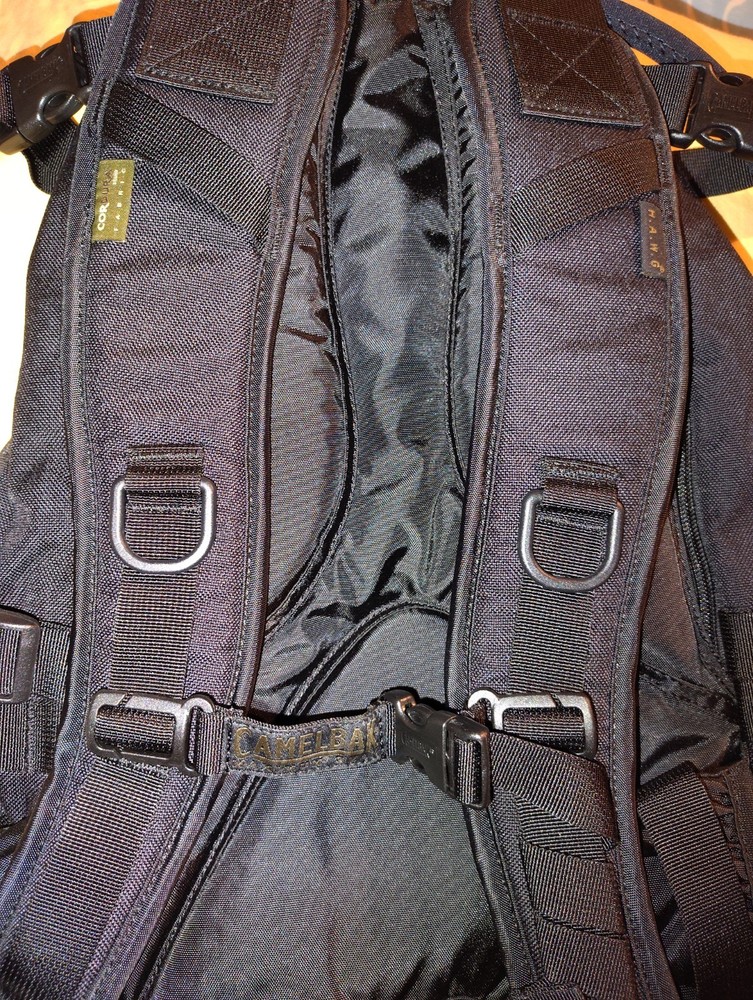 Camelbak 100 Oz Hawg Hydration System Maximum Gear Backpack - Black