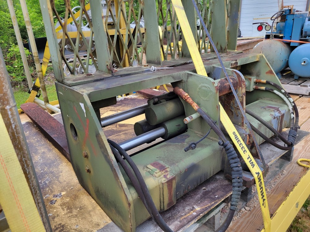 Lull Fork Carriage