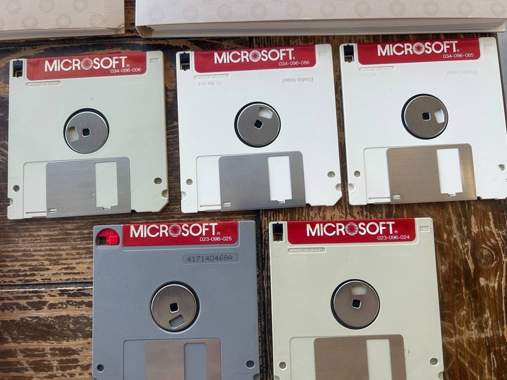 Microsoft Business Pack Macintosh w/ Word Multiplan Chart File Disks