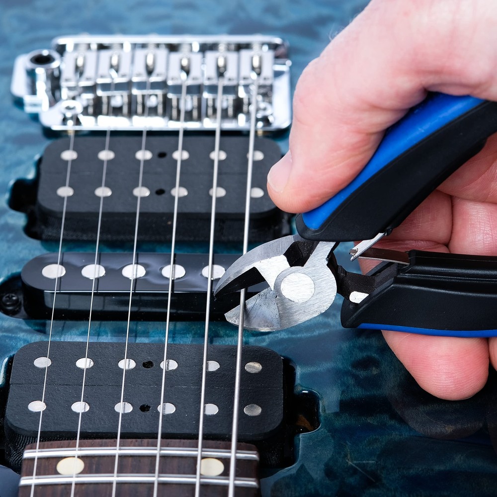 MusicNomad MN146 Premium String Changing Kit - 5pc