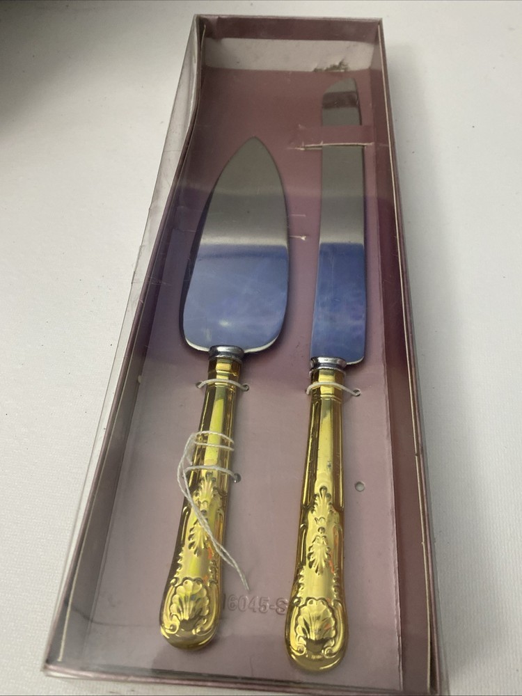 Hortense B. Hewitt Wedding Accessories Cake Gold Handle Knife Server Set. V78