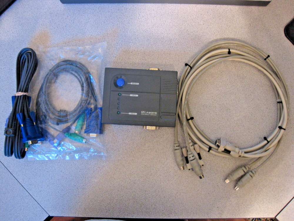 Linksys KVM100SK ProConnect KVM 2-Port Computer Switch & Combo Connection Cables