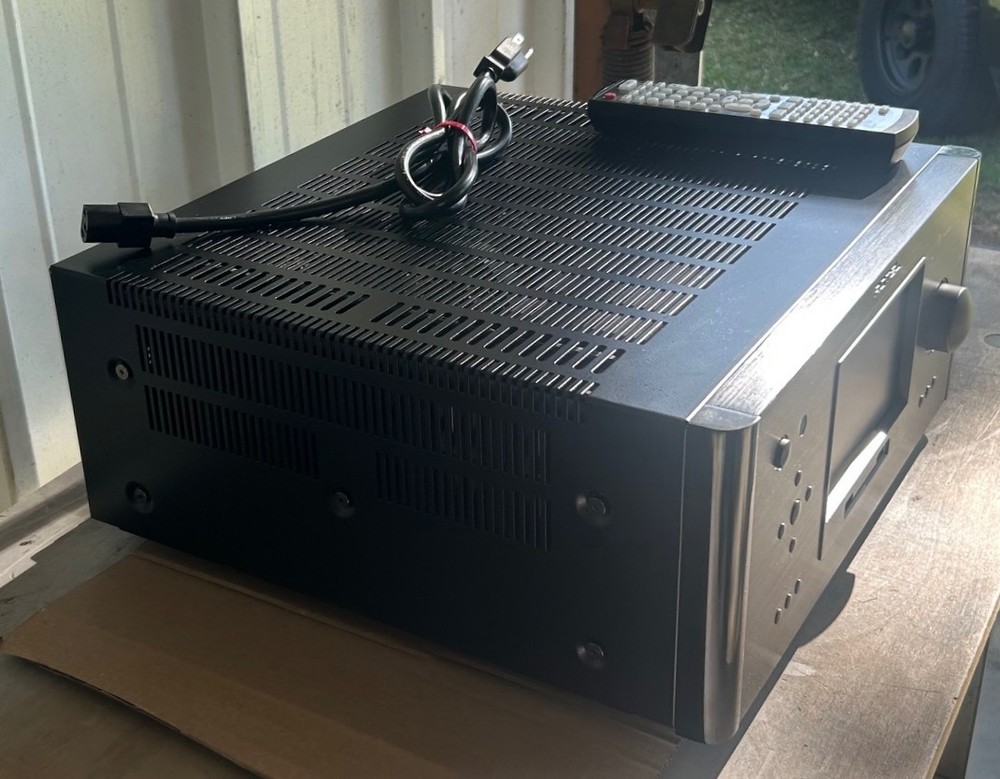 Rotel RAP-1580 Surround Amplified Processor and Remote bundle