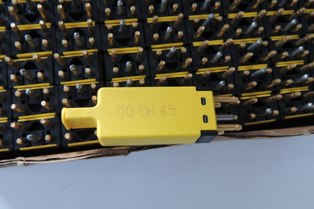 100 7CB4T AVAYA Surge Protector 5-Pin Solid State Modules YELLOW NEW