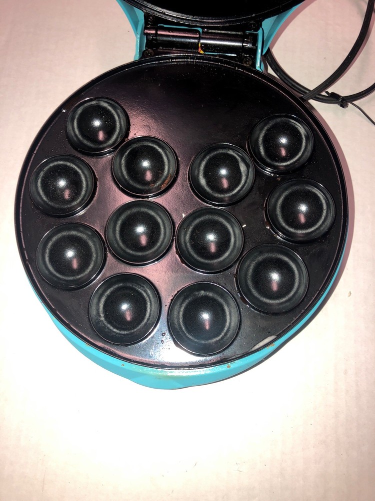 Bella Cake Pop and Donut Hole Maker