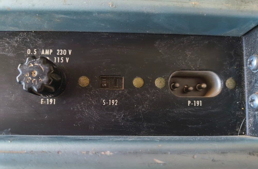 Ling Model 100 - Powers ON- No further tests- AS-IS