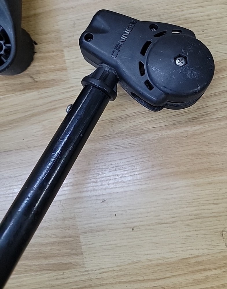 2 Cannon Uni-Troll 5 ST Manual Downrigger Trolling Kit