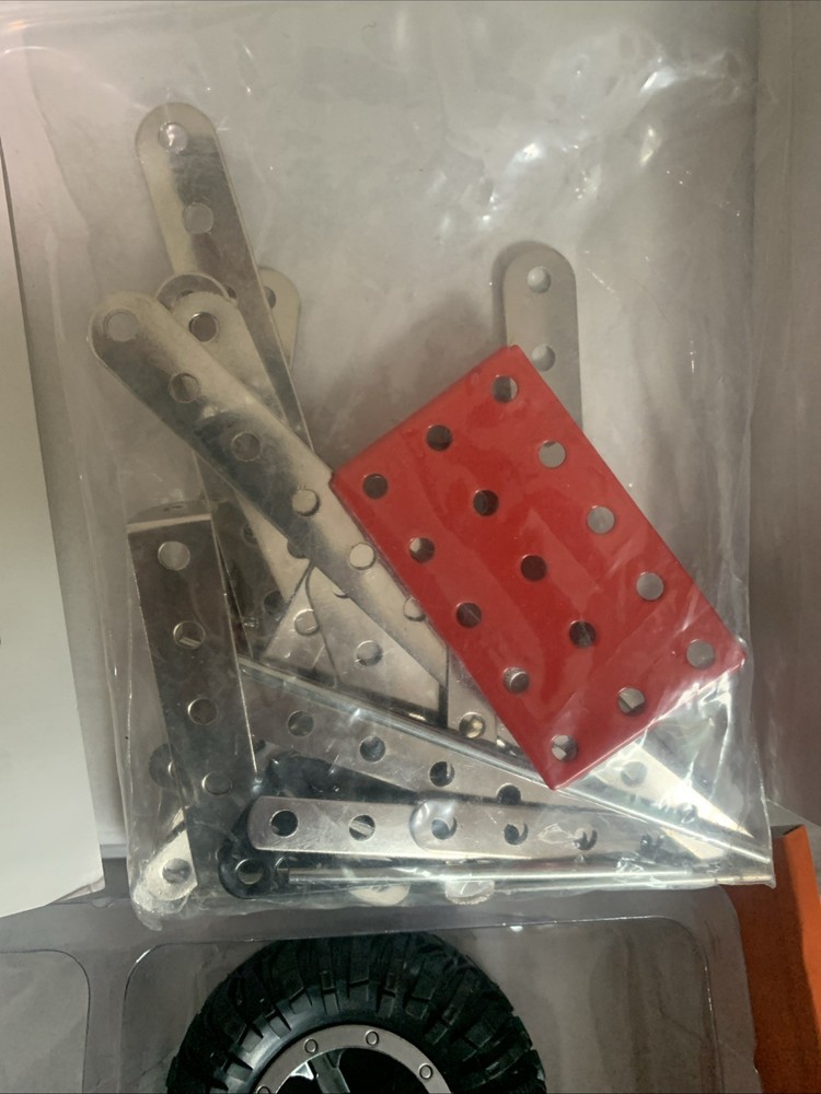 Black & Decker Constructor 6 In 1 Engineering Kit Partial Set