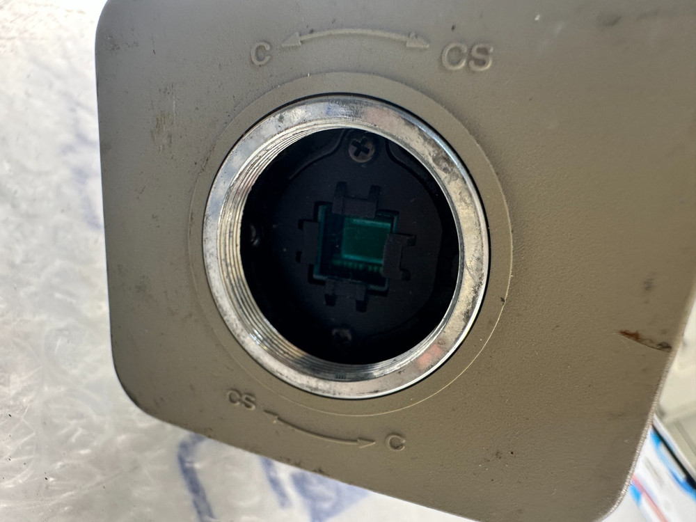 Pelco Digital Color Video Camera CC4600-2