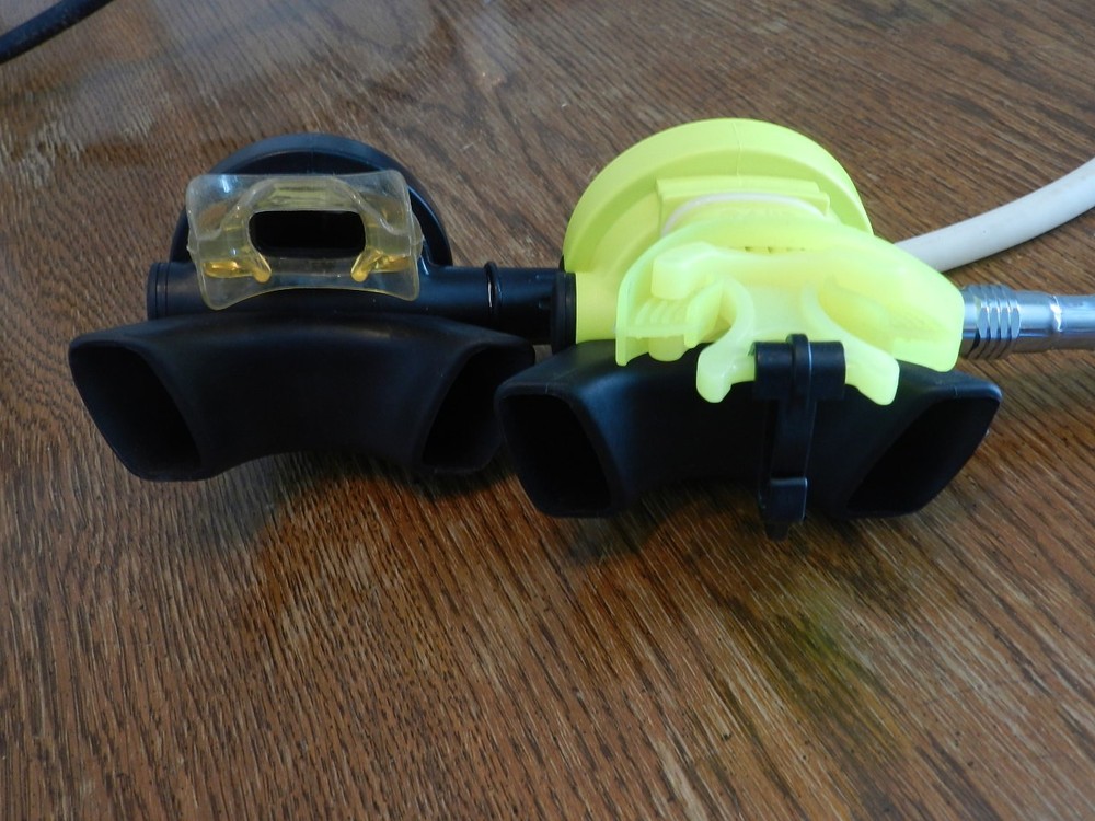 US DIVERS MICRA REGULATOR SET- NEW-SERVICED