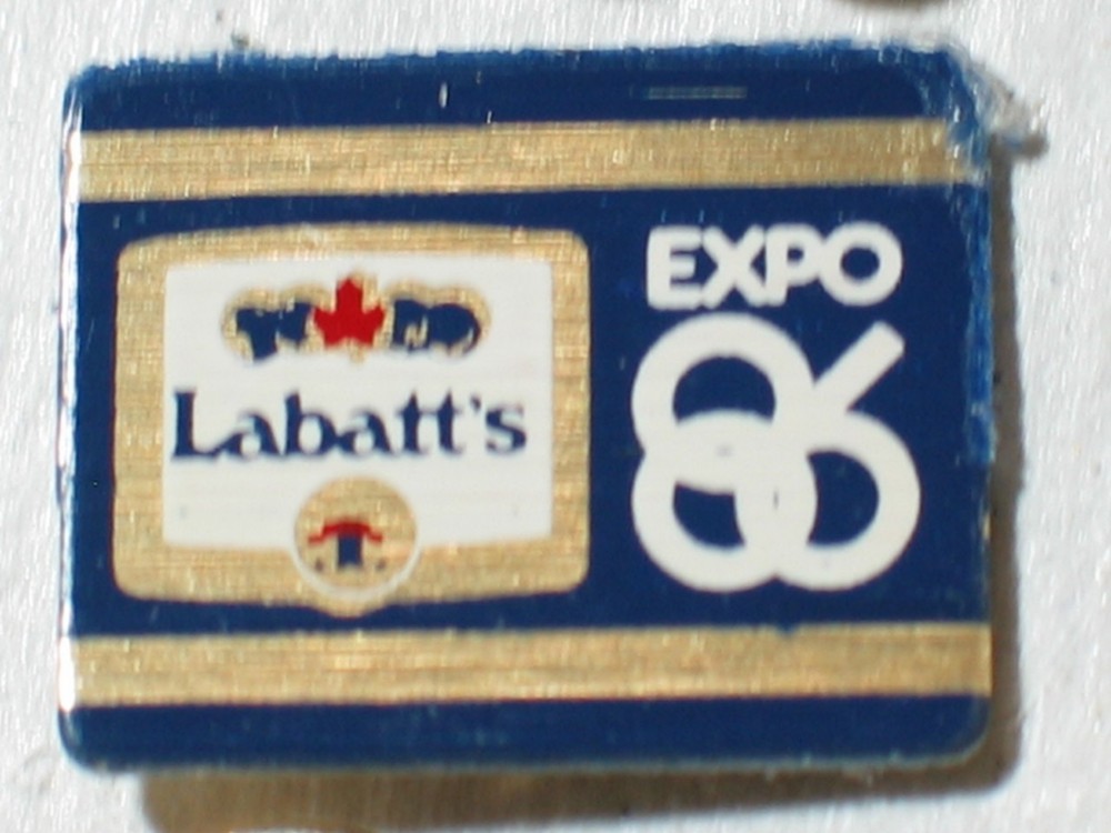 Labatt's Beer Pin , Expo 86 Pin , Hat Tack , ( **)