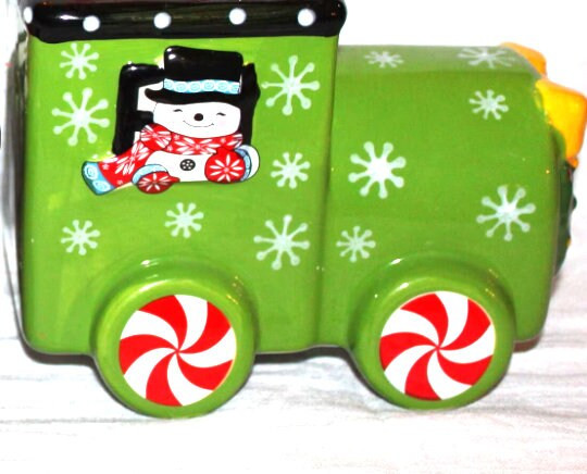 NEW! 6 Pc. Temp-tations Winter Whimsy Christmas Appetizer Train Set RETIRED