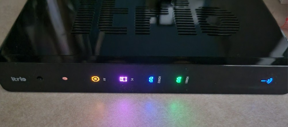 iTrio Full HD Wireless Multimedia Connector iTrio-100W Transmitter fully tested