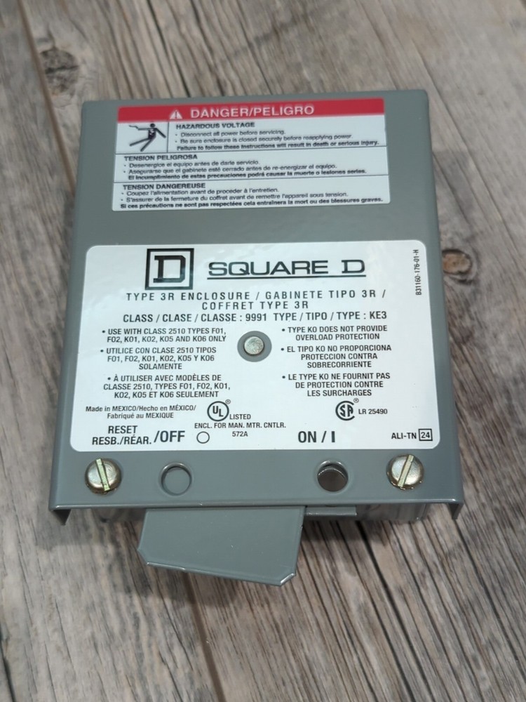 SQUARE D Type 3R Enclosure 9991  Type / KE3 W/3 pole Switch