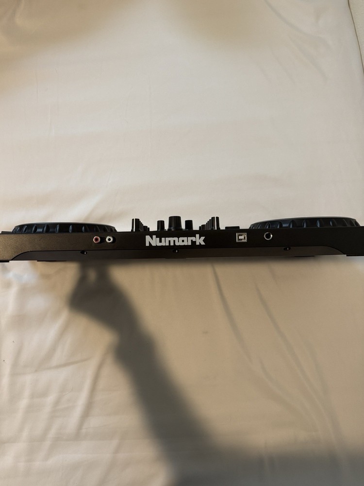 Numark Mixtrack Pro FX 2-deck DJ Controller With Effects Paddles