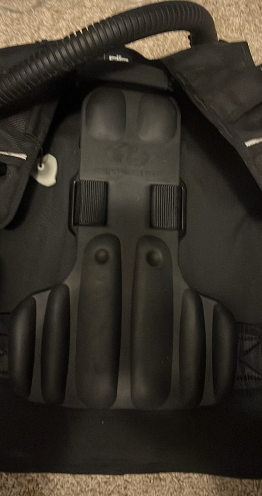 Tusa Buoyancy BCS BCJ2100M