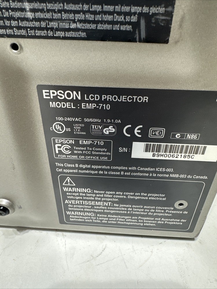 Epson EMP-710 PowerLite 710c Projector