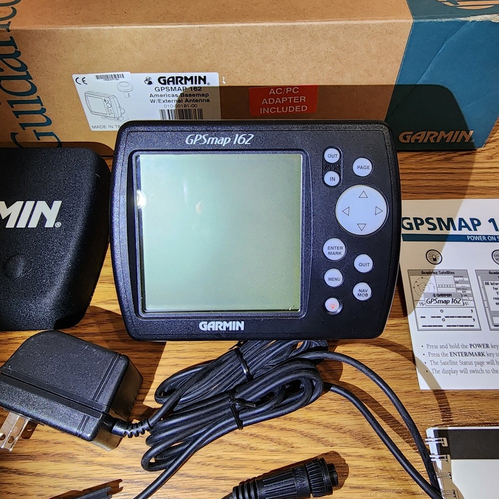 Garmin GPSmap 162 Navigator/Chartplotter with Cover & GA 29 Antenna