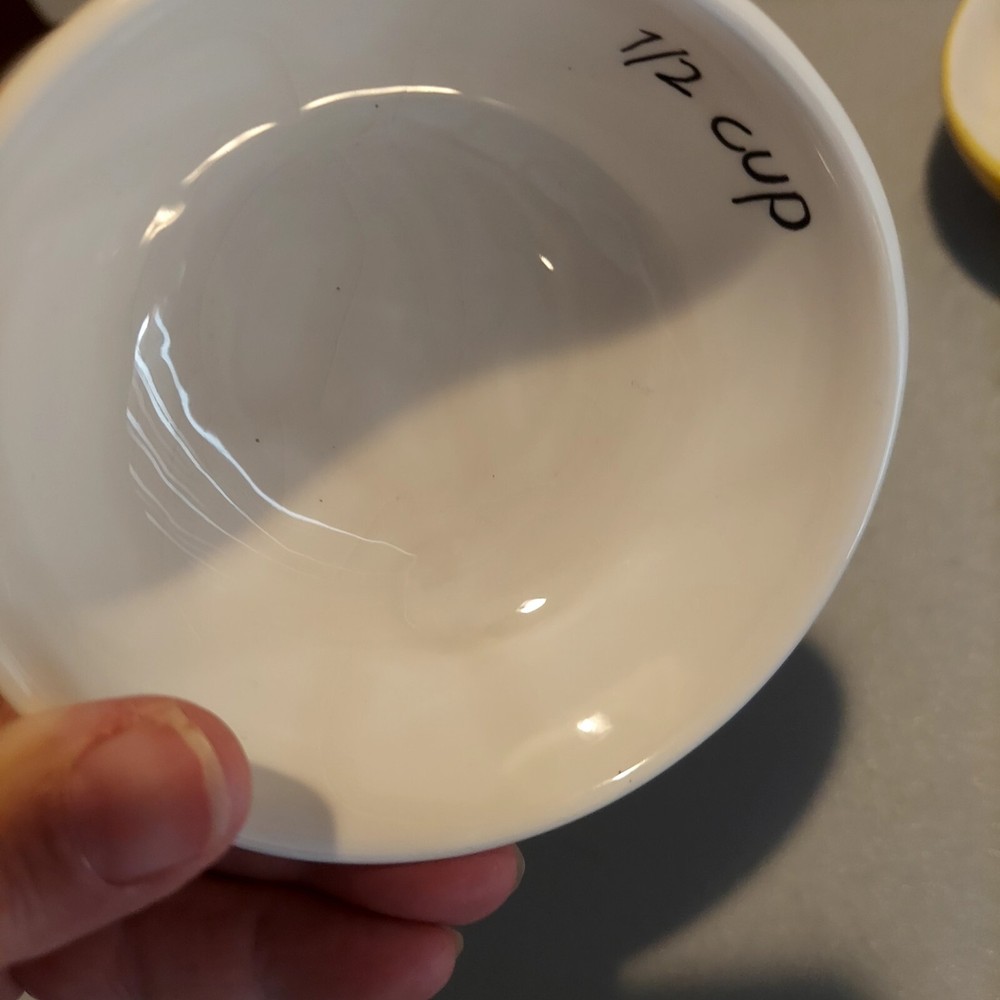 Boston Warehouse Trading#1638444 Ladybug Ceramic Nesting Measuring Cups