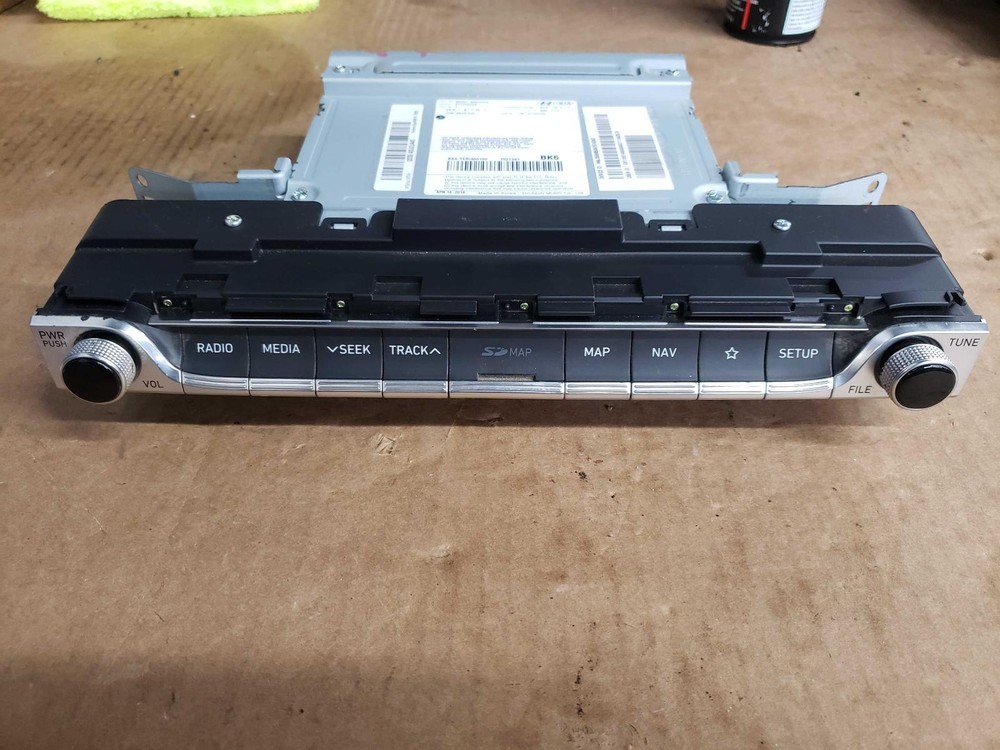 19 20 21 G70 Radio Controller (console mounted), AT, ID# 96560G9500VCA