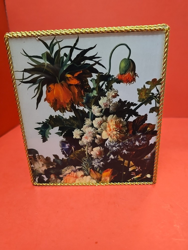 Mike And Ally Floral Tissue Box Cover
