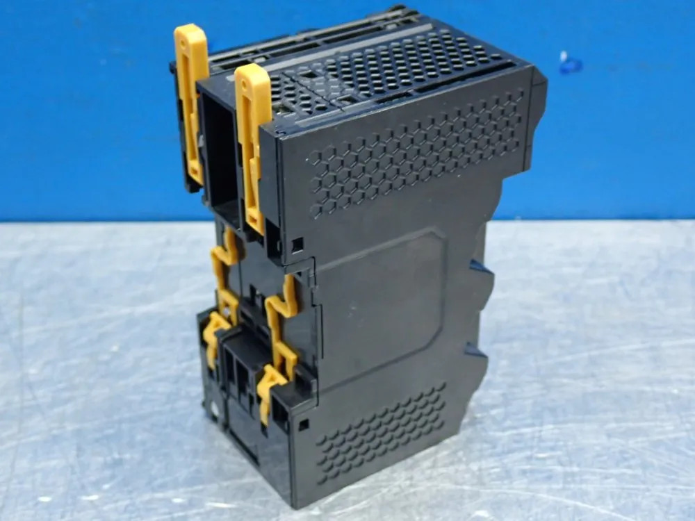 OMRON NX-SERIES ETERCAT COUPLER UNIT NX-ECC203