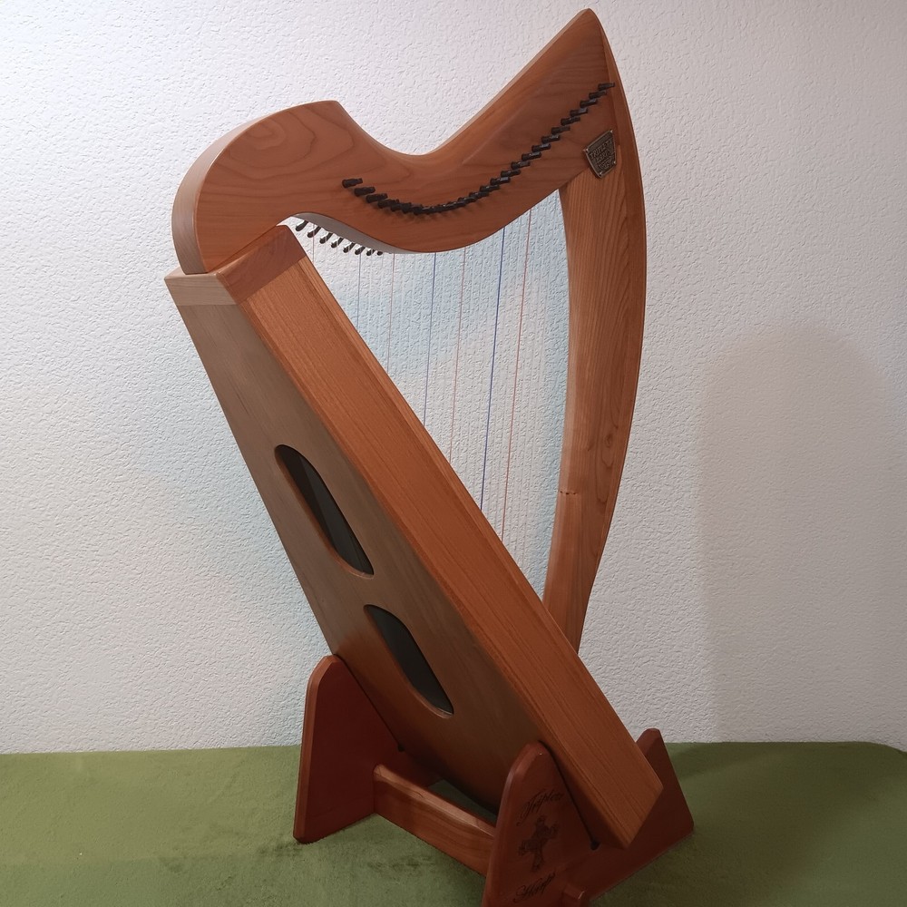 Triplett Avalon 25 Celtic Harp